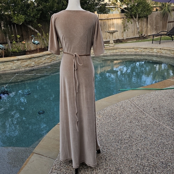 BALTICBORN velvet wrap Deep V Neck Velvet Prom Dress Short Sleeves Long Brides M - Picture 8 of 16